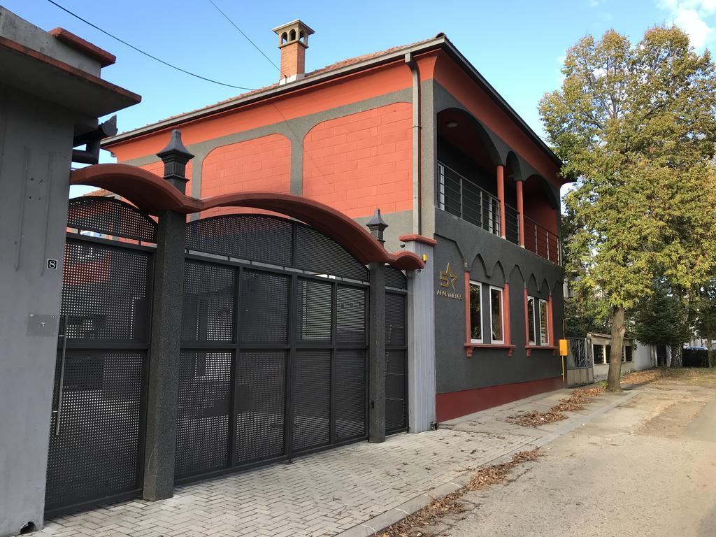Five Apartments Indija Exterior photo